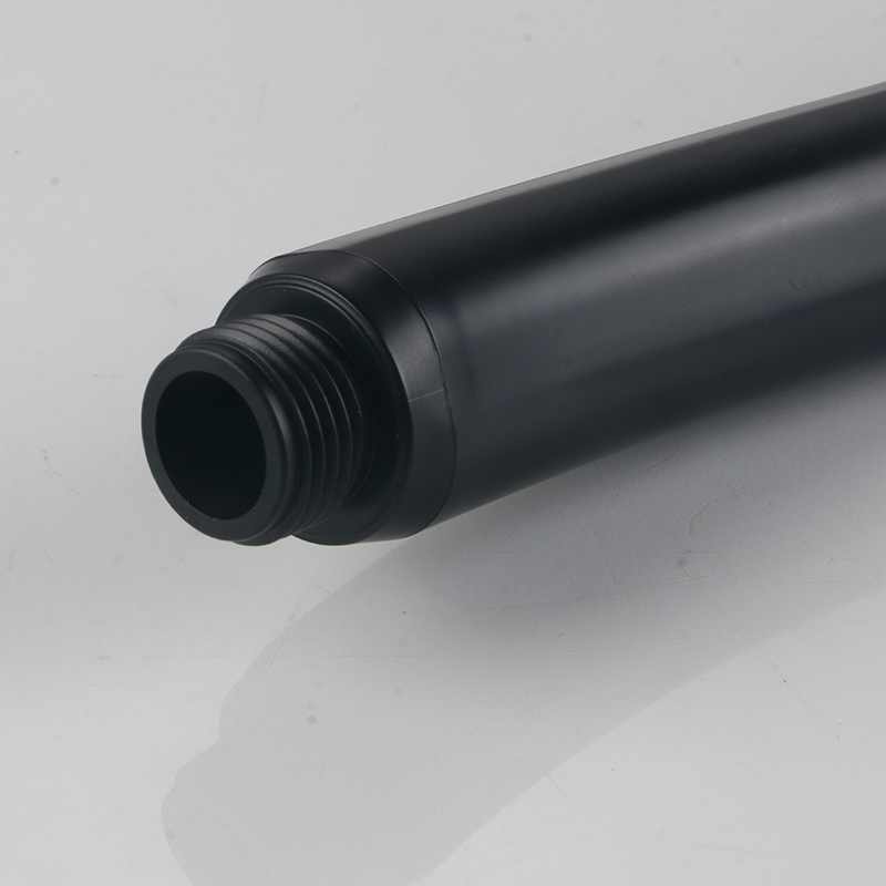 دش أسود برأس متأرجح ياباني