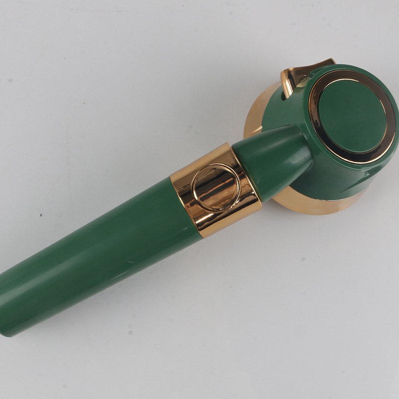 تدفق دش أخضر داكن