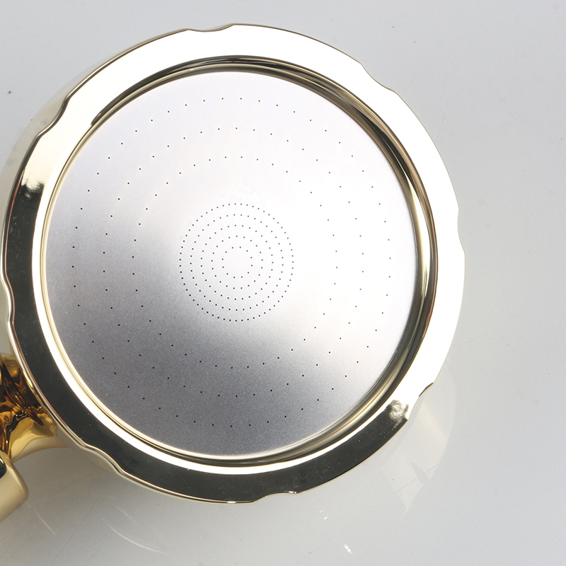 رأس الدش الذهبي الياباني