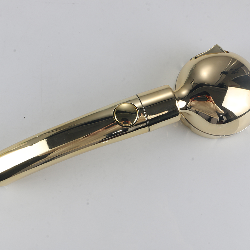 رأس الدش الذهبي الياباني